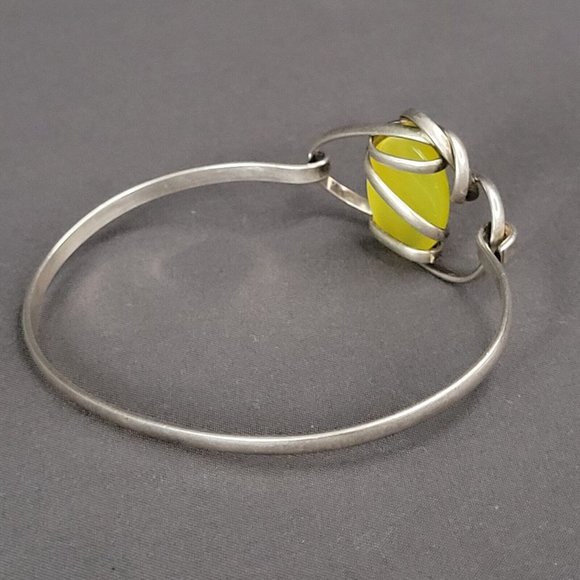Yellow Cabochon Bead Silver Tone Wire Wrapped Bangle Bracelet 6 1/4 in - Picture 4 of 6